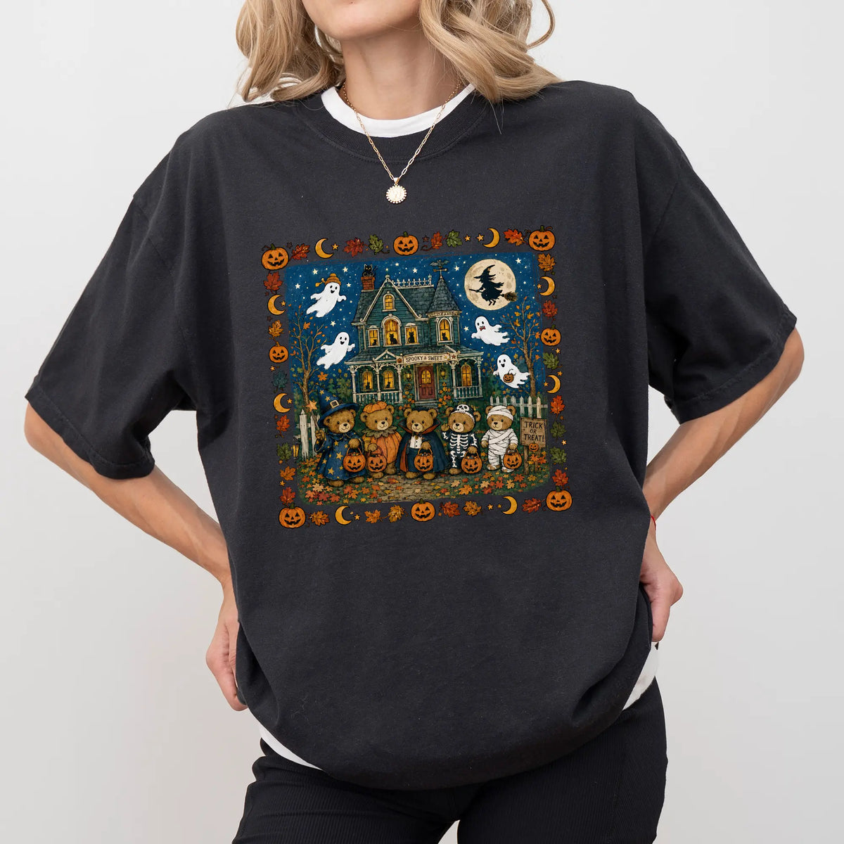ChicCotton Vintage 90s Bears Halloween Comfort Colors Shirt, Trick or Treat Bears T-shirt, Haunted House Graphic Tee, Pumpkin Lover Gift Clothing